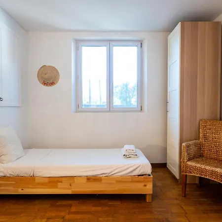 Maison De Famille Avec Extérieur à Pied *